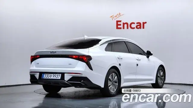 Kia K5 2024 — Şəkil 9/32