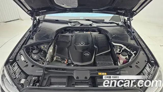 Mercedes-Benz S-Class 2025 — Фото 5/19