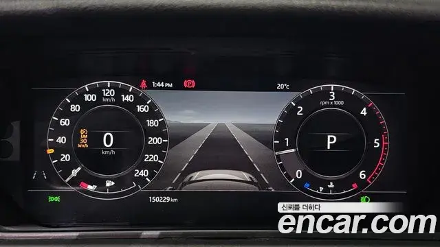 Land Rover Range Rover Velar 2018 — Photo 18/20