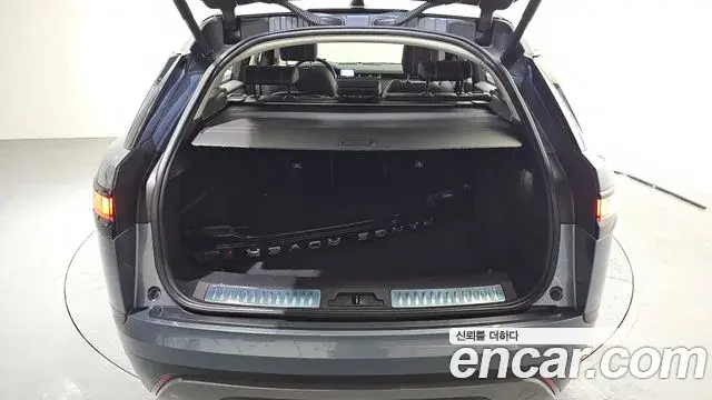 Land Rover Range Rover Velar 2018 — Photo 15/20