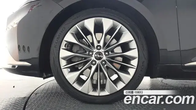 Kia K8 2021 — Photo 5/20