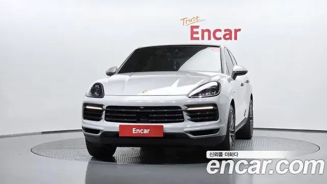 Porsche Cayenne 2020 — Фото 3/20