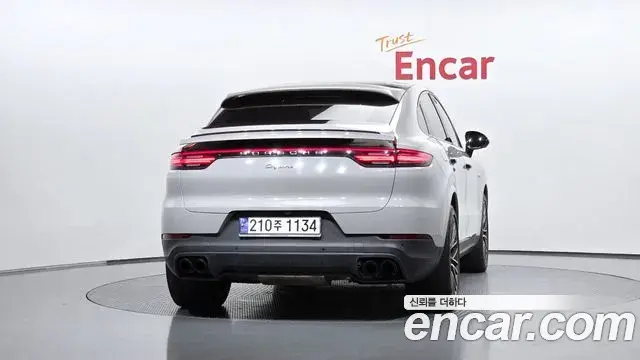Porsche Cayenne 2020 — Фото 4/20