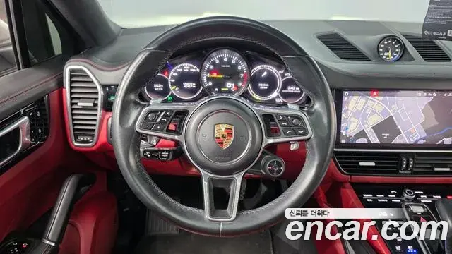 Porsche Cayenne 2020 — Фото 13/20