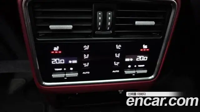 Porsche Cayenne 2020 — Фото 17/20