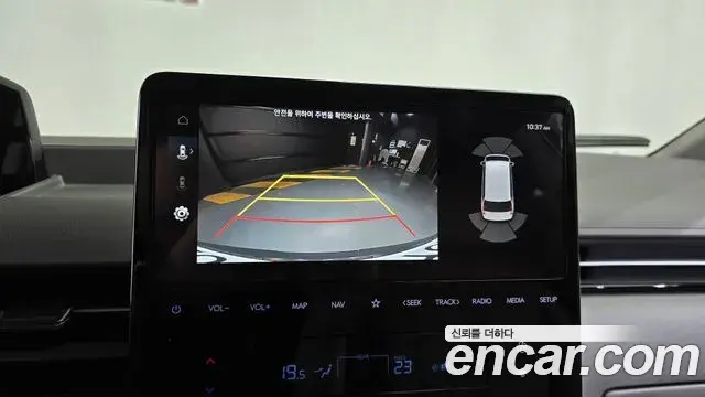 Hyundai Staria 2023 — Фото 14/20