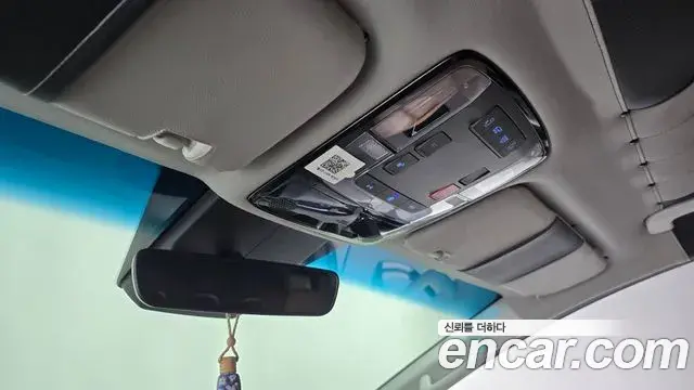 Hyundai Staria 2023 — Фото 19/20