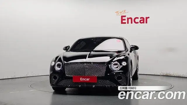 Bentley Continental GT 2020 — Photo 18/20