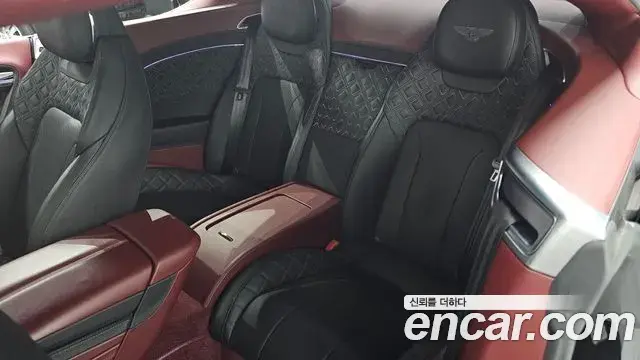 Bentley Continental GT 2020 — Photo 17/20