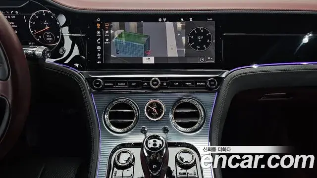 Bentley Continental GT 2020 — Photo 12/20
