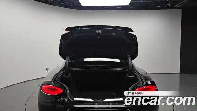 Bentley Continental GT 2020 — Photo 6/20