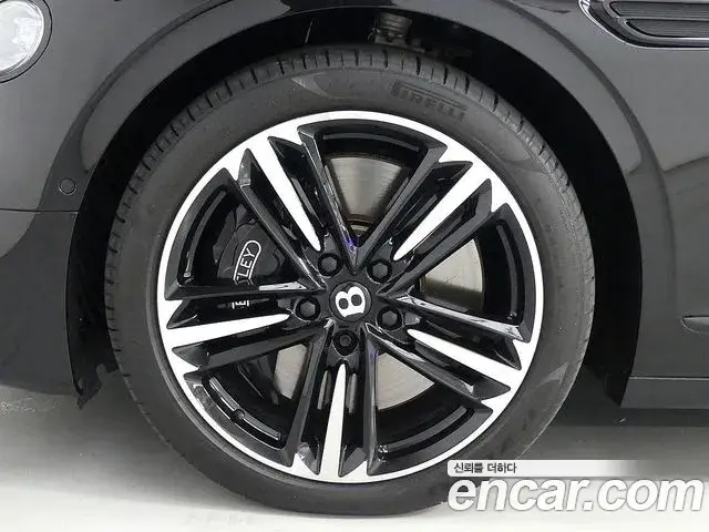 Bentley Flying Spur 2020 — ფოტო 9/20