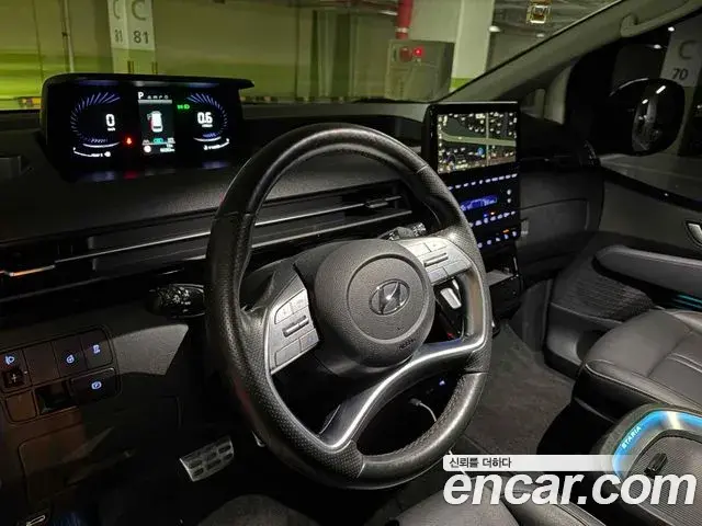 Hyundai Staria 2021 — Фото 7/11