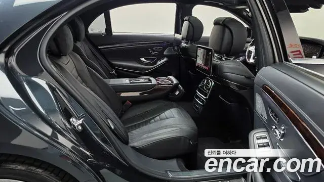Mercedes-Benz S-Class 2019 — Фото 11/20