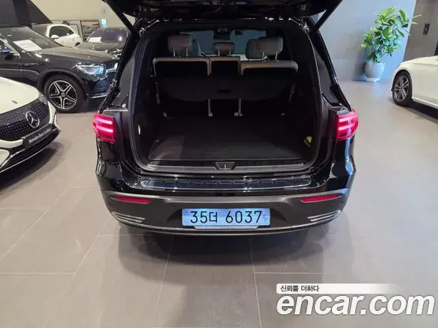 Mercedes-Benz EQB 2025 — Photo 9/20
