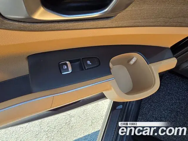 Kia Sorento 2021 — Photo 7/20