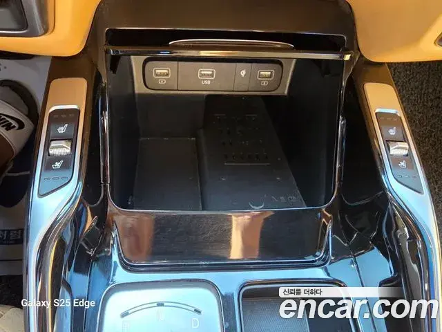 Kia Sorento 2021 — Photo 18/20