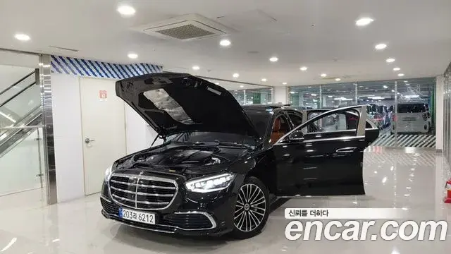 Mercedes-Benz S-Class 2022 — Фото 4/20