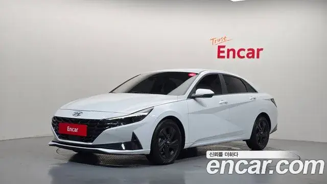 Hyundai Avante 2022 — Фото 1/20