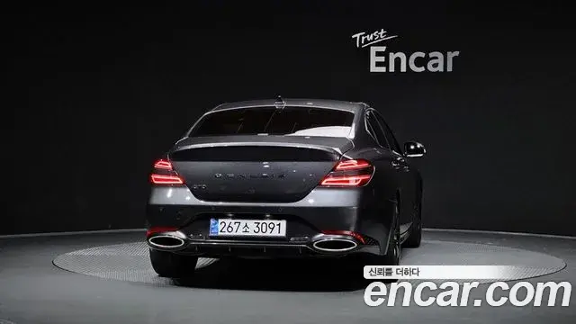 Genesis G70 2021 — ფოტო 1/35