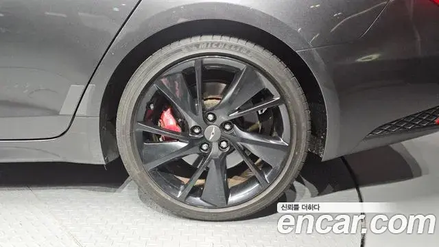 Genesis G70 2021 — ფოტო 11/35