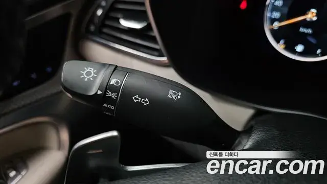 Genesis G70 2021 — ფოტო 17/35