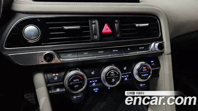 Genesis G70 2021 — ფოტო 28/35