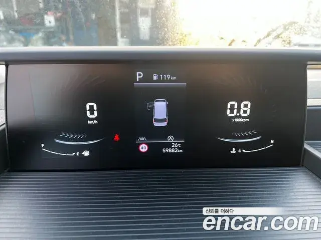 Hyundai Staria 2024 — Фото 6/19