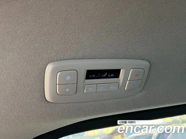 Hyundai Staria 2024 — Фото 13/19
