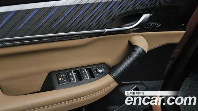 Renault Samsung Grand Koleos 2024 — Фото 17/20