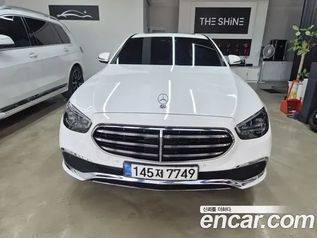 Mercedes-Benz E-Class 2021 — Фото 1/19