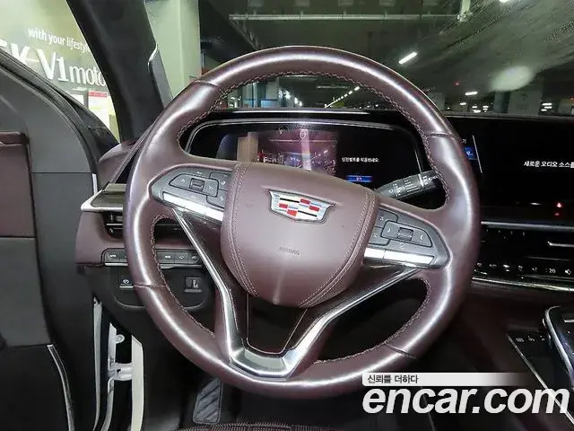 Cadillac Escalade 2023 — Photo 8/19