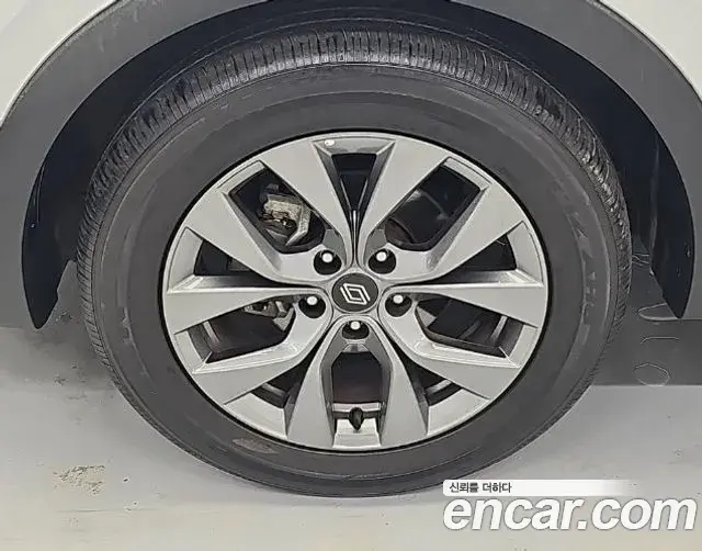 Renault Samsung Arkana 2024 — ფოტო 2/20
