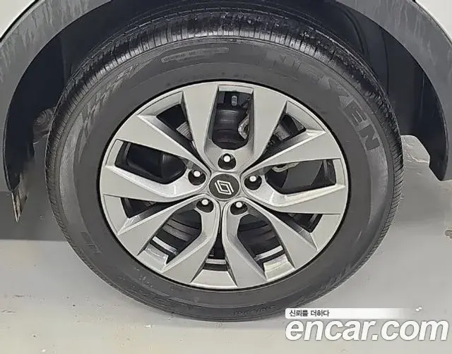 Renault Samsung Arkana 2024 — ფოტო 13/20