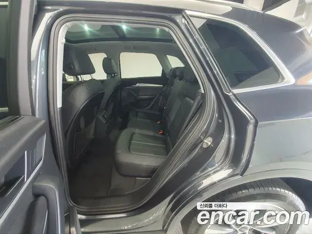 Audi Q5 2023 — Фото 11/20