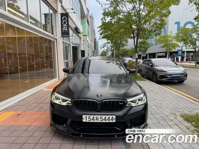 BMW M5 2018 — Фото 13/13