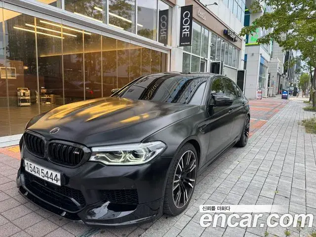 BMW M5 2018 — Фото 9/13