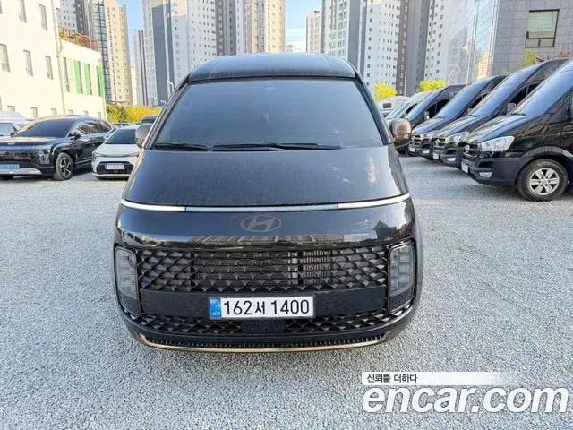 Hyundai Staria 2025 — Фото 17/17
