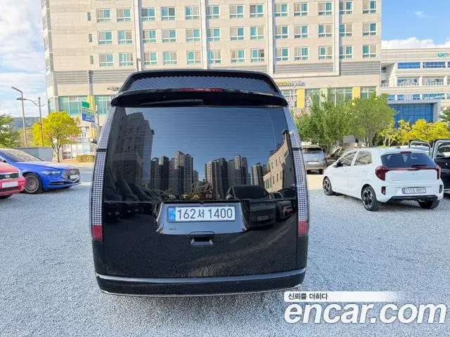 Hyundai Staria 2025 — Фото 4/17