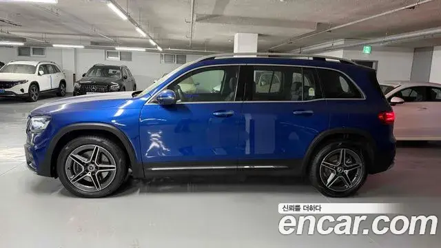 Mercedes-Benz GLB-Class 2025 — Фото 3/18
