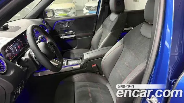 Mercedes-Benz GLB-Class 2025 — Фото 14/18