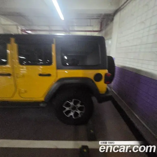 Jeep Wrangler 2021 — Фото 11/15