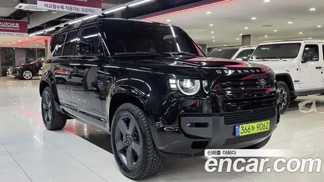 Land Rover Defender 2025 — Фото 3/20