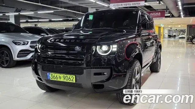 Land Rover Defender 2025 — Фото 4/20