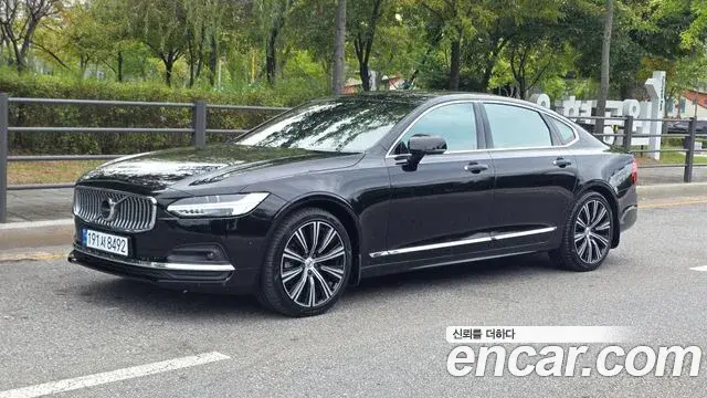 Volvo S90 2022 — Фото 9/20