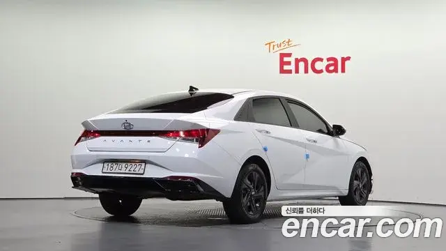 Hyundai Avante 2023 — Фото 2/20