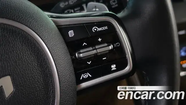 Kia Carnival 2023 — Фото 14/20