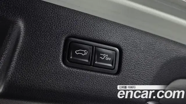 Kia Carnival 2023 — Фото 18/20