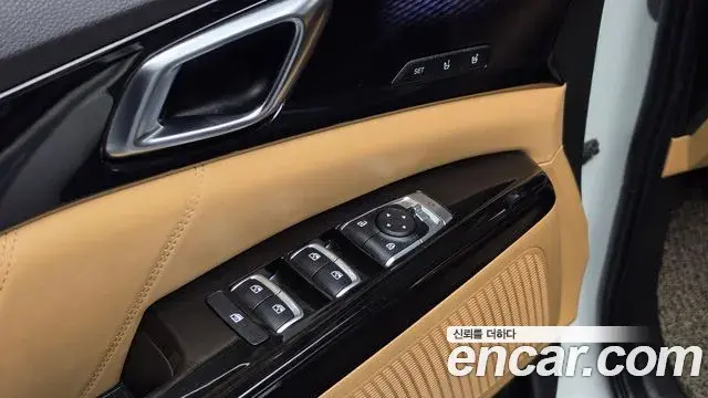 Kia Carnival 2023 — Фото 19/20