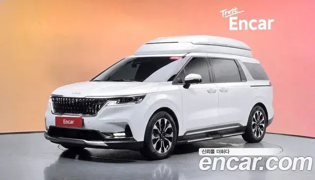 Kia Carnival 2023 — Фото 1/20